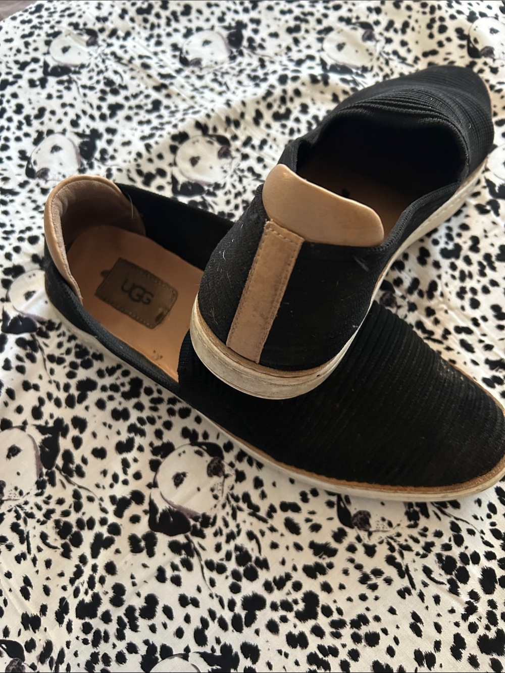 Women’s Black Slip-On Casual Sneakers